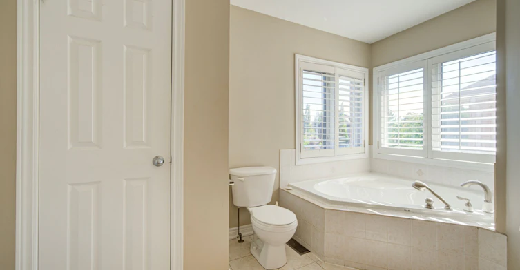 2435 Hertfordshire Way, Oakville, ON, L6H 7M8 - 33