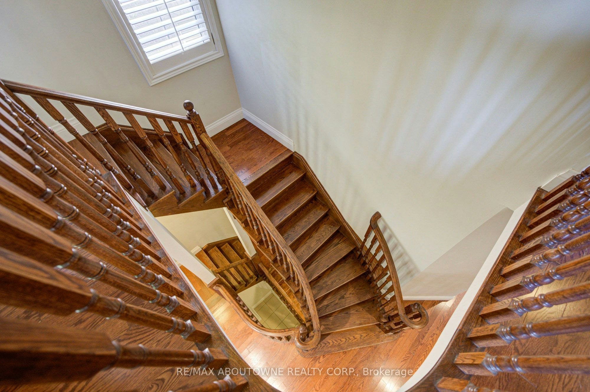 2435 Hertfordshire Way, Oakville, ON, L6H 7M8 - 22