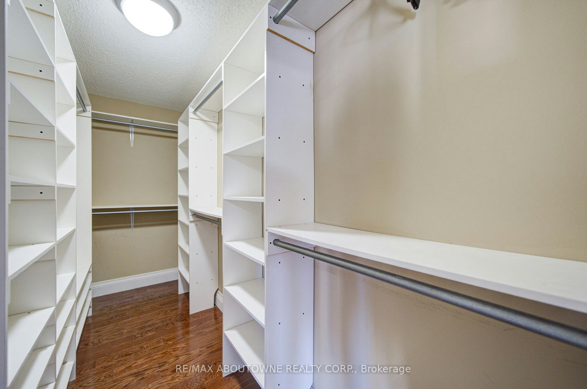 2435 Hertfordshire Way, Oakville, ON, L6H 7M8 - 30