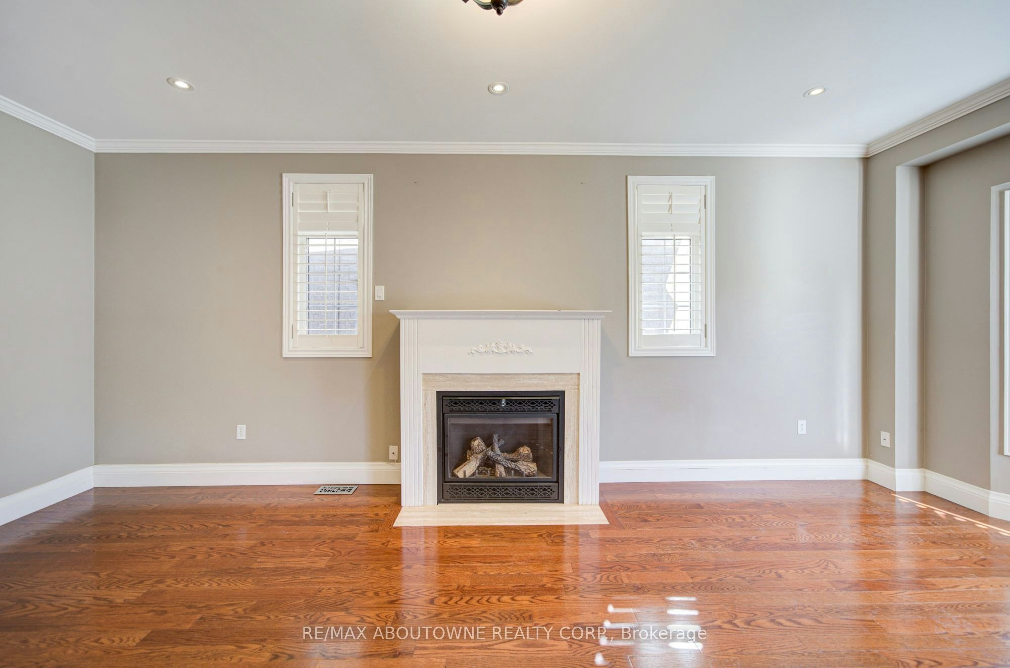2435 Hertfordshire Way, Oakville, ON, L6H 7M8 - 12