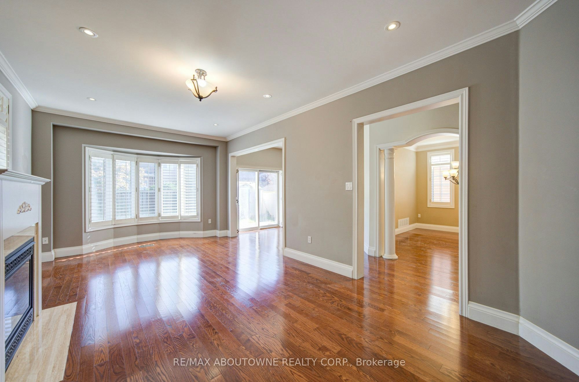2435 Hertfordshire Way, Oakville, ON, L6H 7M8 - 10