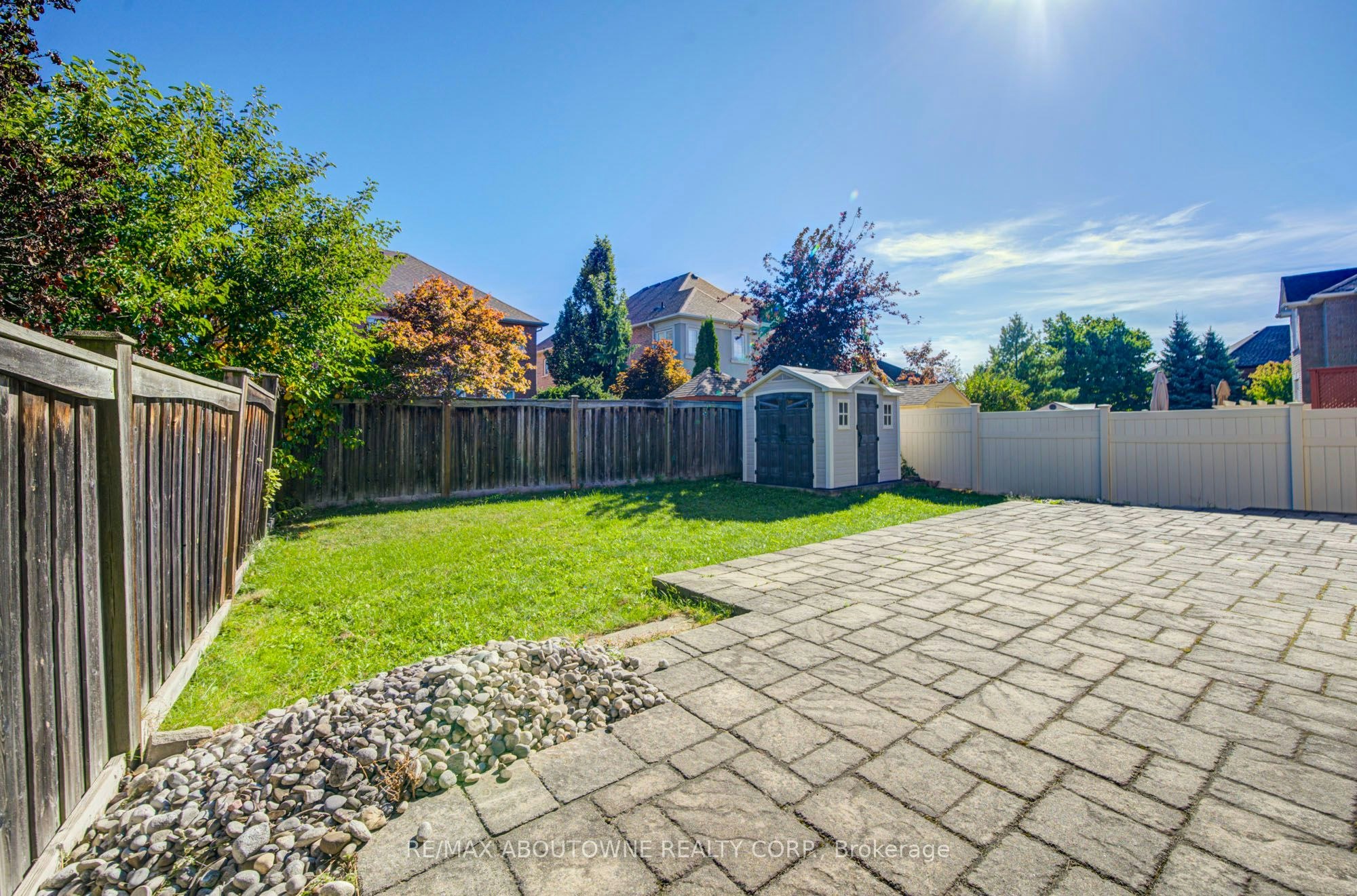 2435 Hertfordshire Way, Oakville, ON, L6H 7M8 - 48