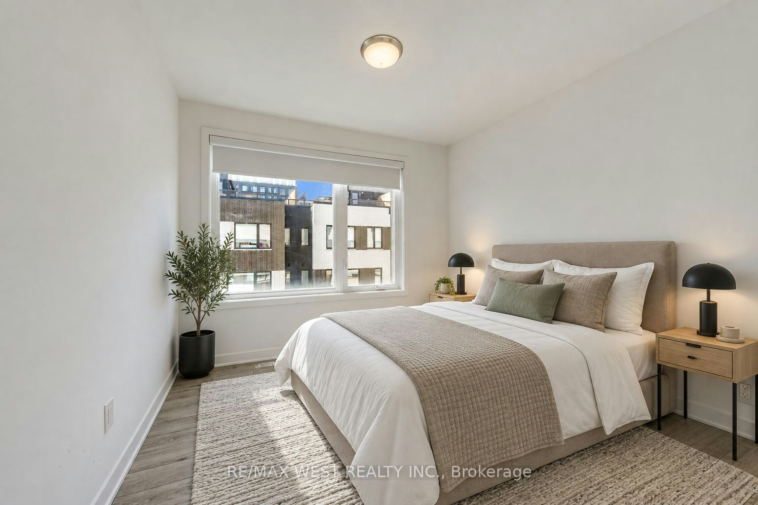 3-40 Ed Clark Gardens Boulevard, Toronto, ON, M6N 0B5 - 16