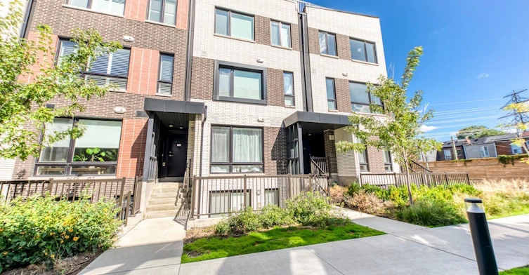 3-40 Ed Clark Gardens Boulevard, Toronto, ON, M6N 0B5 - 2