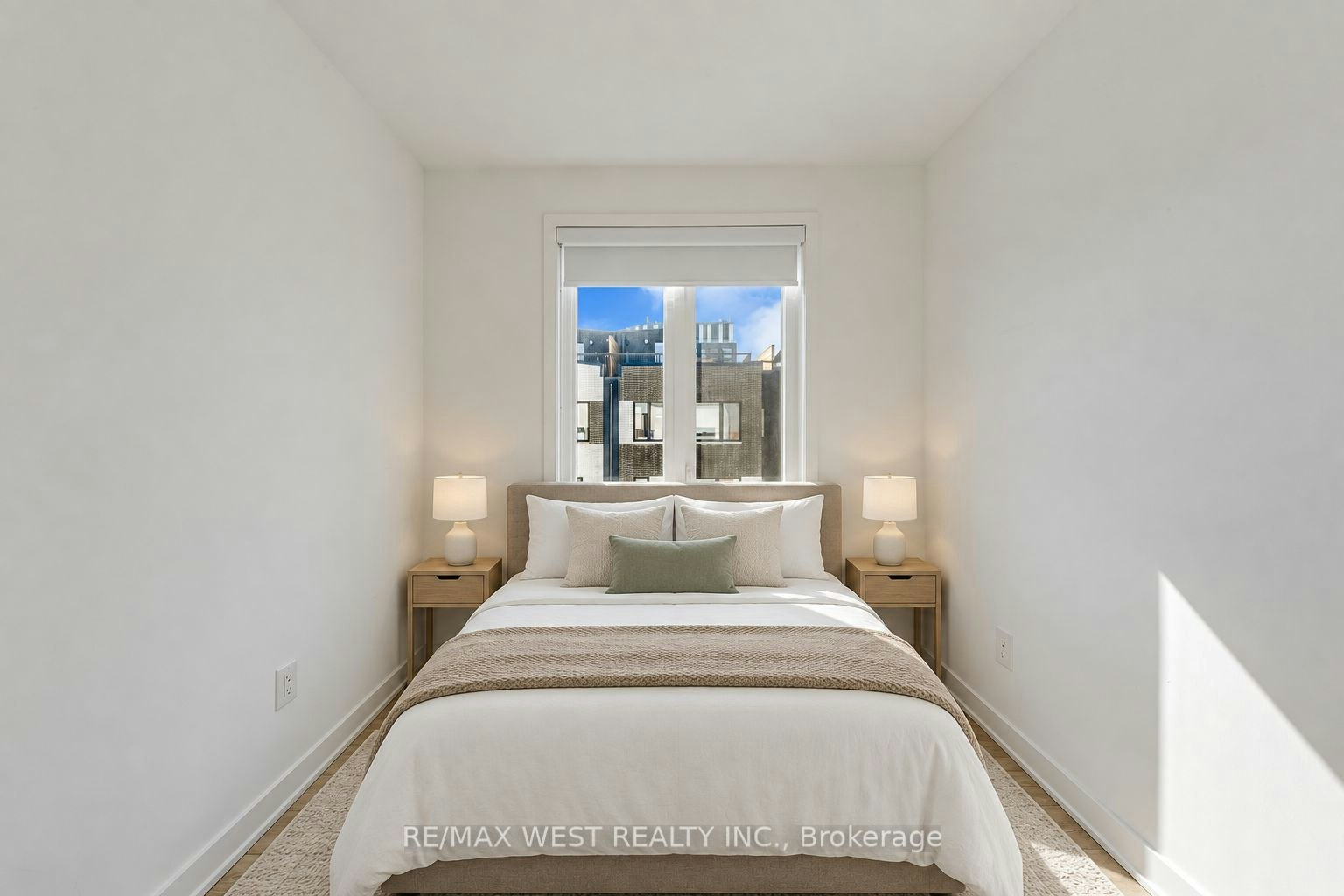 3-40 Ed Clark Gardens Boulevard, Toronto, ON, M6N 0B5 - 18