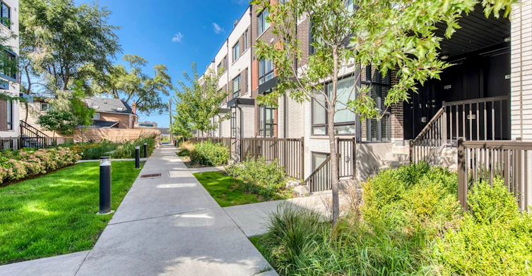 3-40 Ed Clark Gardens Boulevard, Toronto, ON, M6N 0B5 - 4