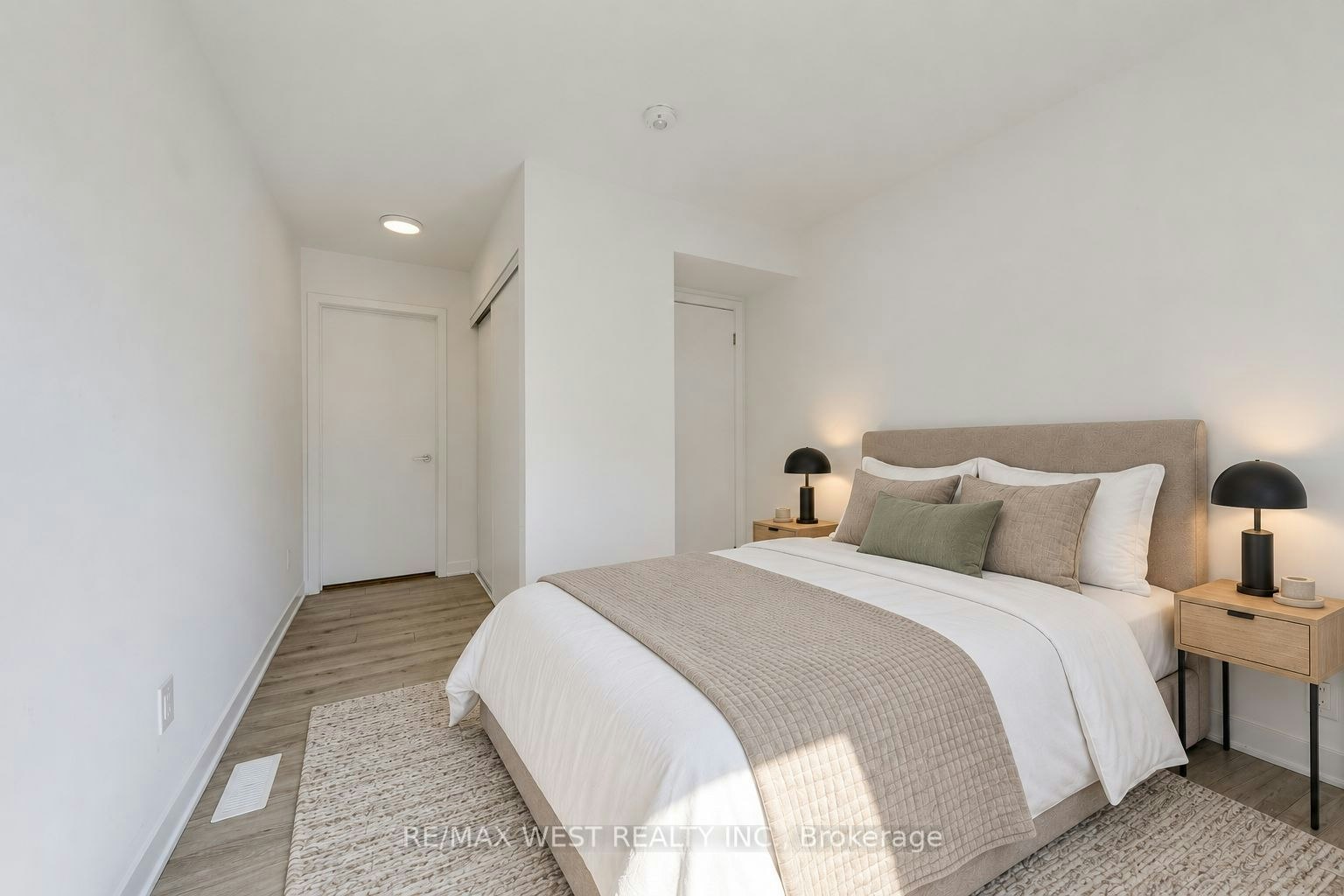 3-40 Ed Clark Gardens Boulevard, Toronto, ON, M6N 0B5 - 17