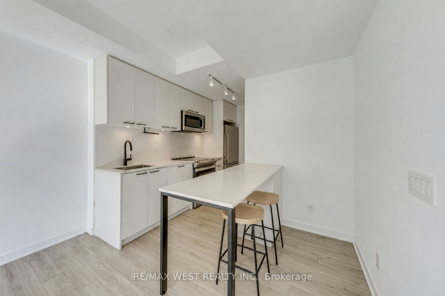 3-40 Ed Clark Gardens Boulevard, Toronto, ON, M6N 0B5 - 11