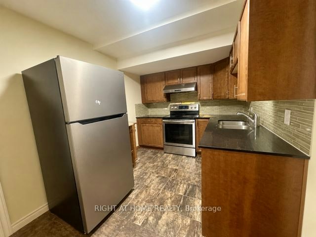 Lower-472 Nairn Circle, Milton, ON, L9T 8A7 - 11