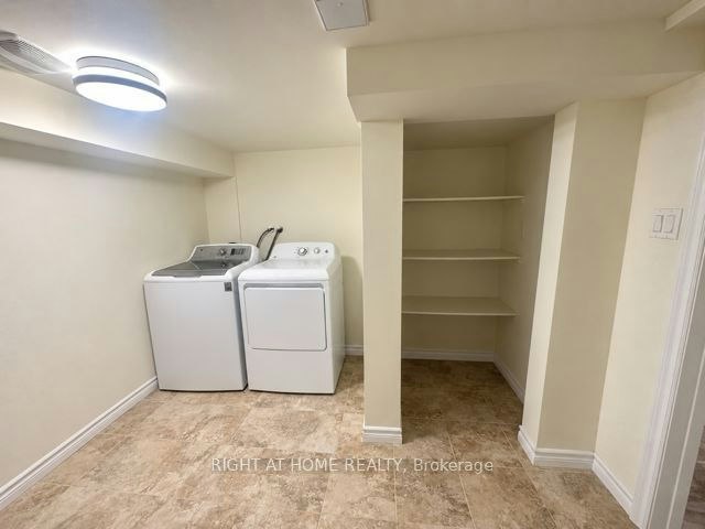 Lower-472 Nairn Circle, Milton, ON, L9T 8A7 - 5