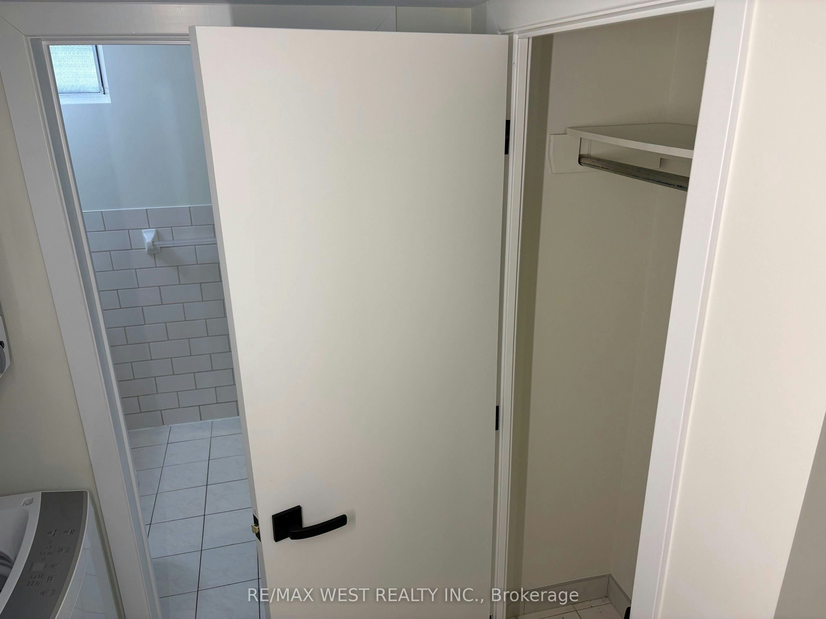 23 Sellmar Road, Toronto, ON, M9P 3E4 - 12