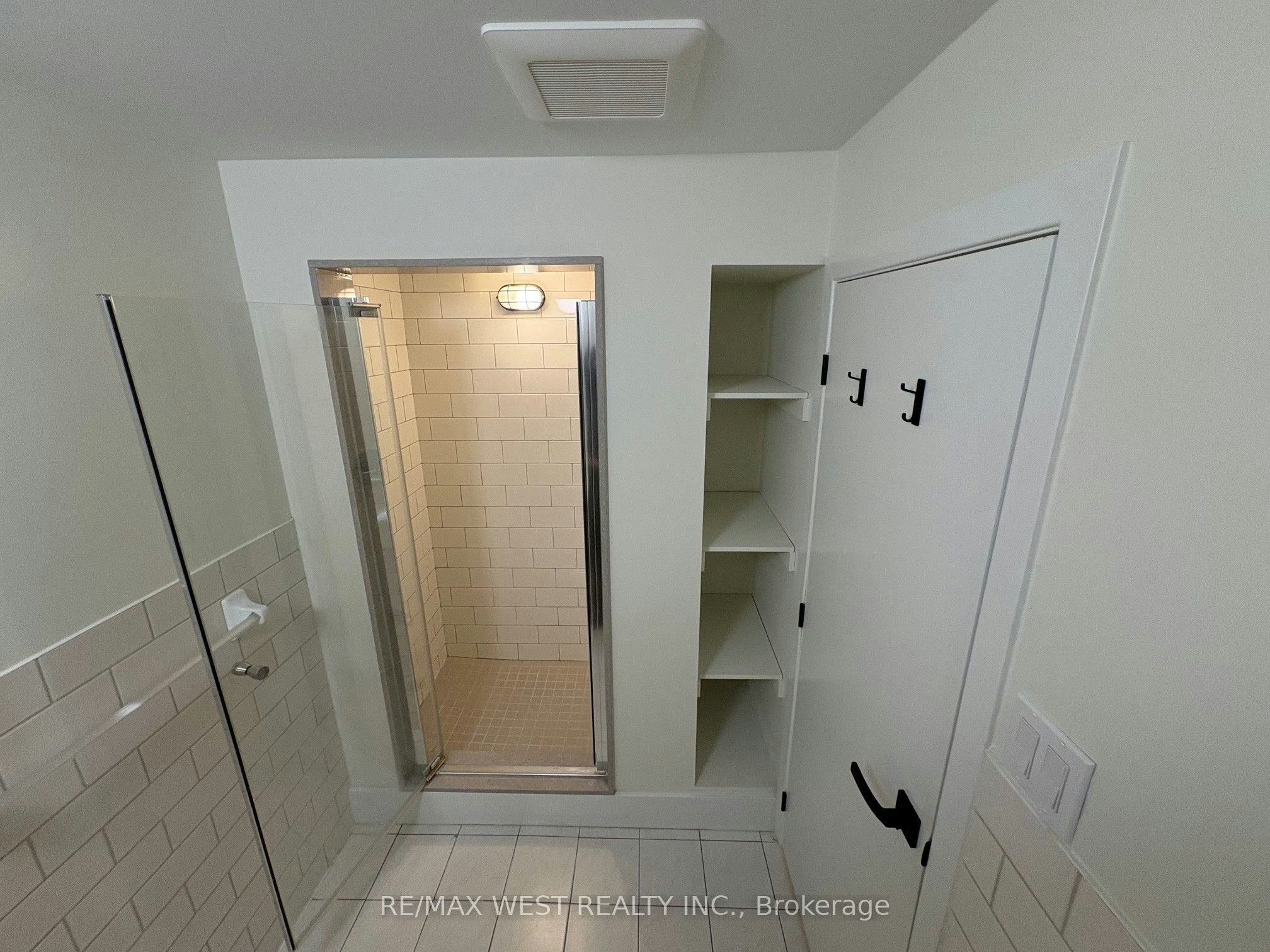 23 Sellmar Road, Toronto, ON, M9P 3E4 - 11