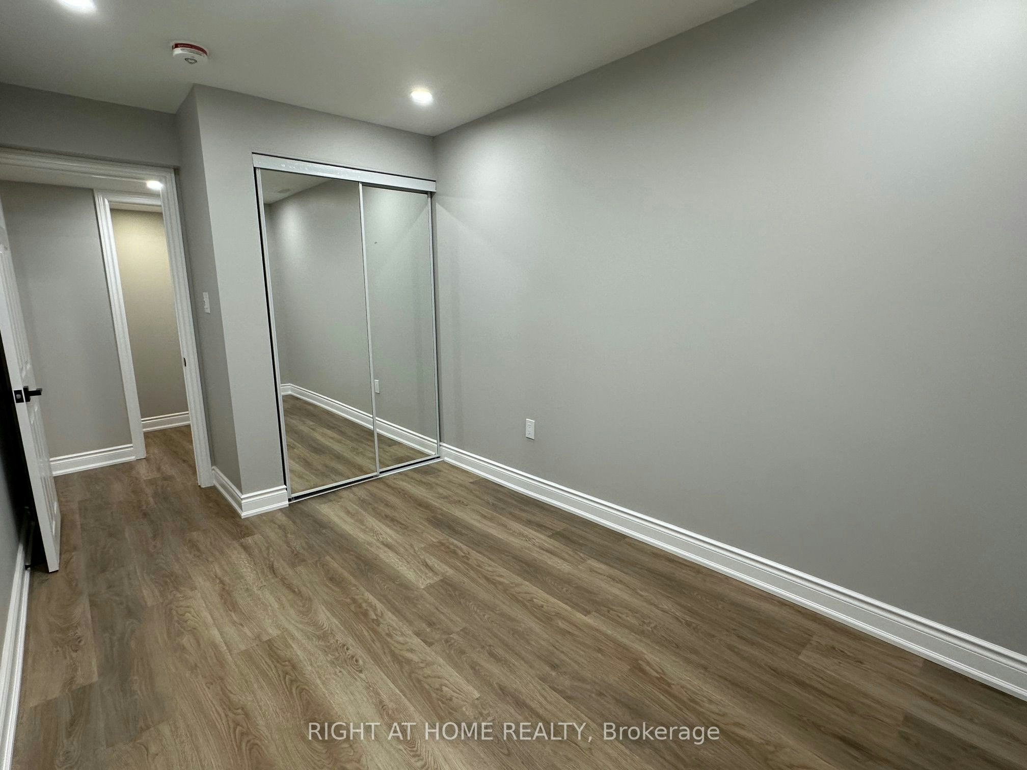 Lower-906 Farmstead Drive, Milton, ON, L9T 8J5 - 17