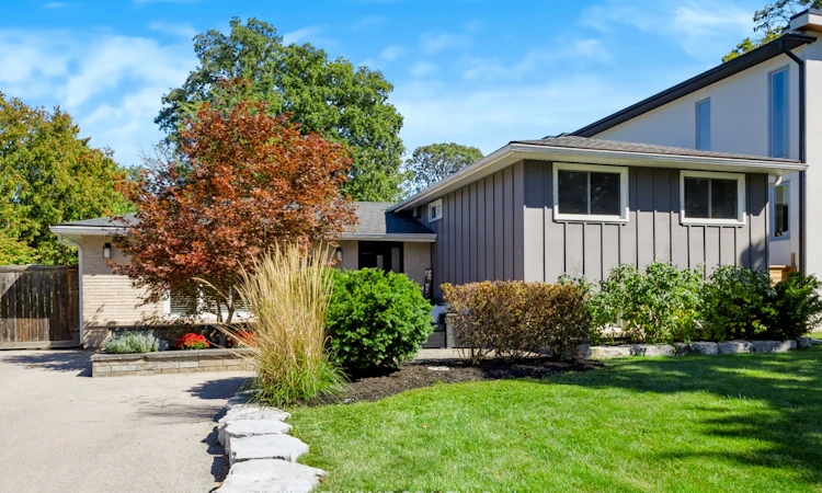 493 Forestwood Crescent