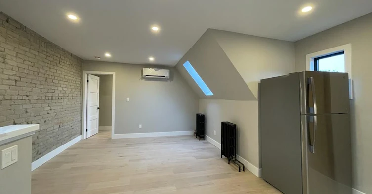 3-363 Parkside Drive, Toronto, ON, M6R 2Z5 - 2