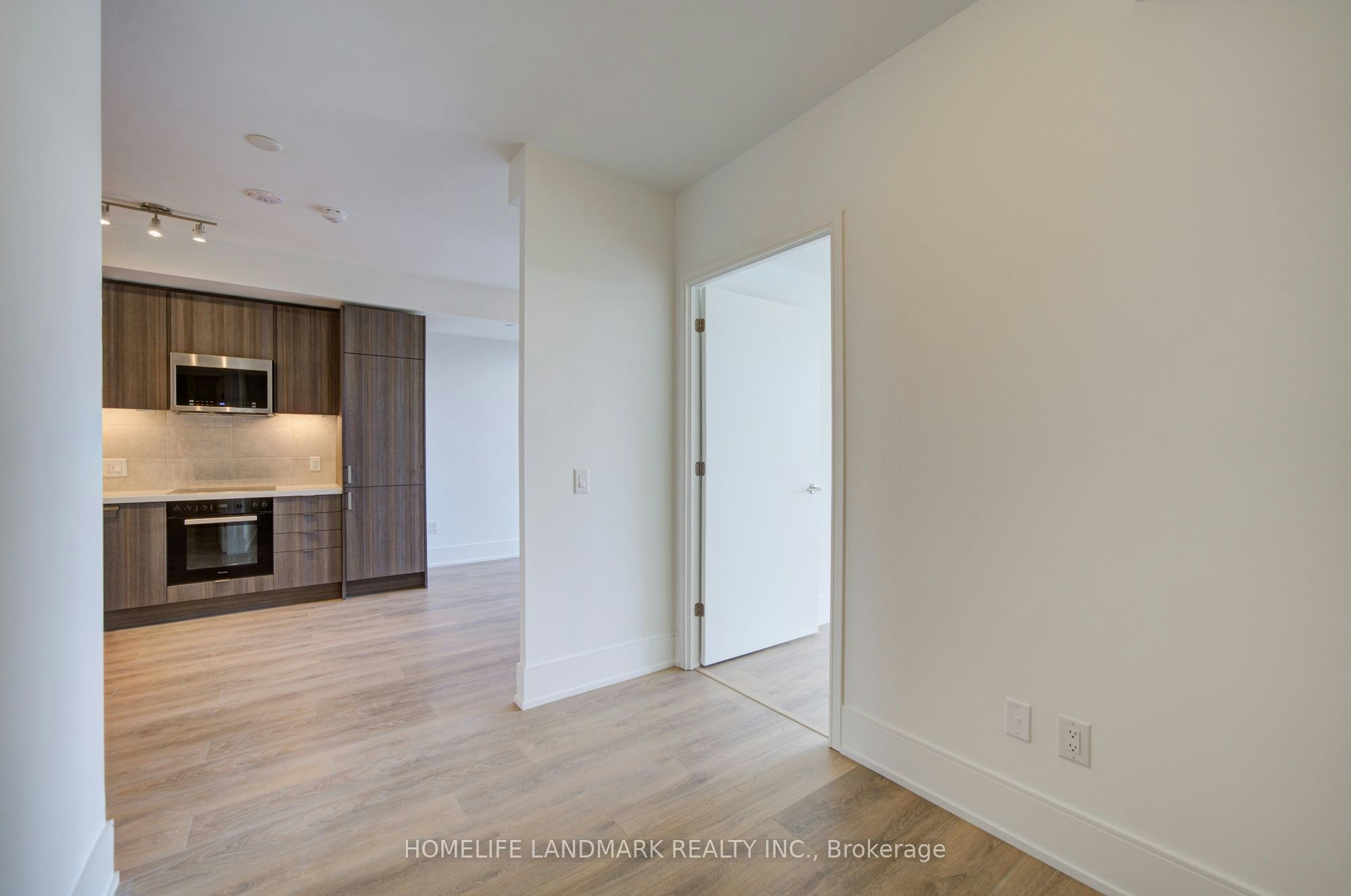 310-2450 Bloor Street W, Toronto, ON, M6S 0A9 - 8
