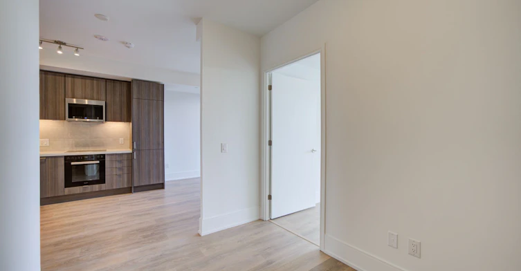 310-2450 Bloor Street W, Toronto, ON, M6S 0A9 - 8