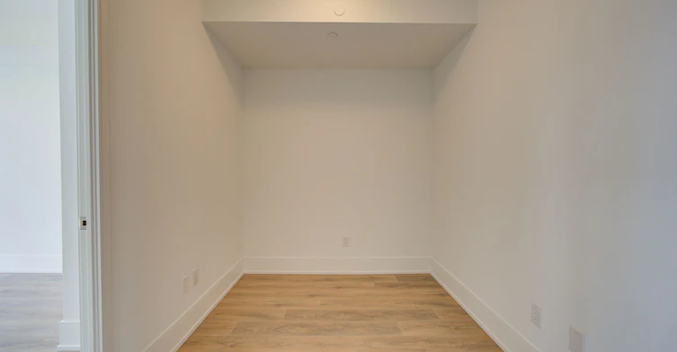 310-2450 Bloor Street W, Toronto, ON, M6S 0A9 - 7
