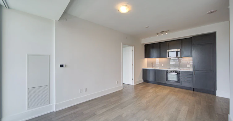 313-2450 Bloor Street W, Toronto, ON, M6S 0A9 - 22
