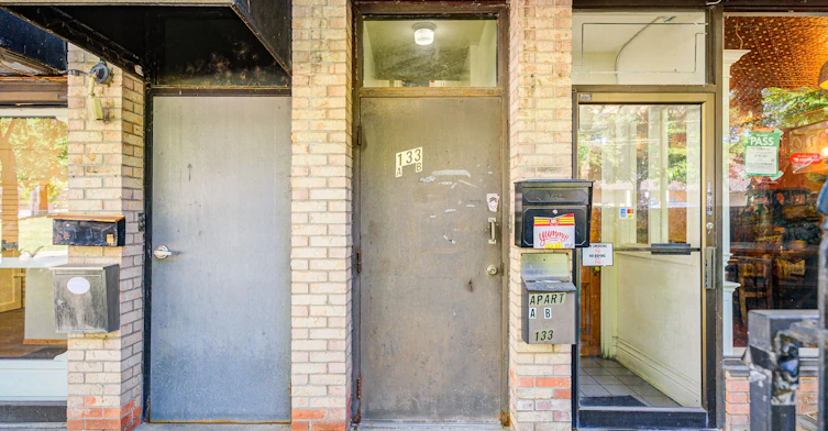 B-133 Jefferson Avenue, Toronto, ON, M6K 3E4 - 4