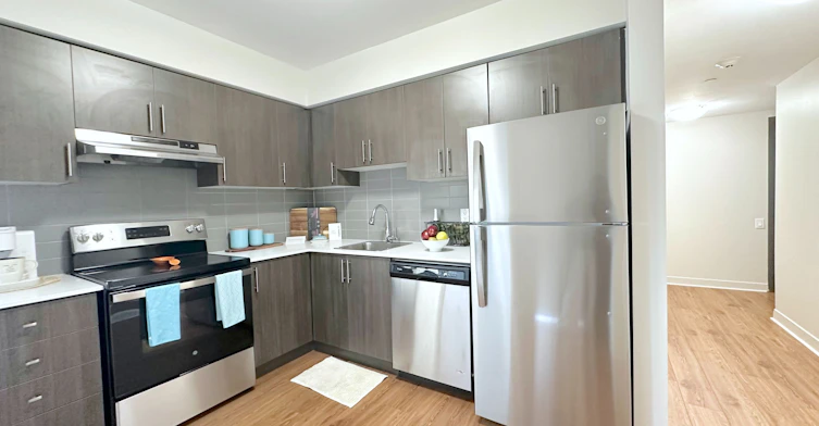 204-188 Clark Boulevard, Brampton, ON, L6T 0J2 - 4