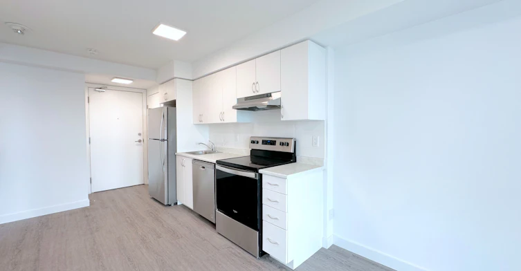 2504-5 Zappacosta Drive, Toronto, ON, M9M 0G9 - 5