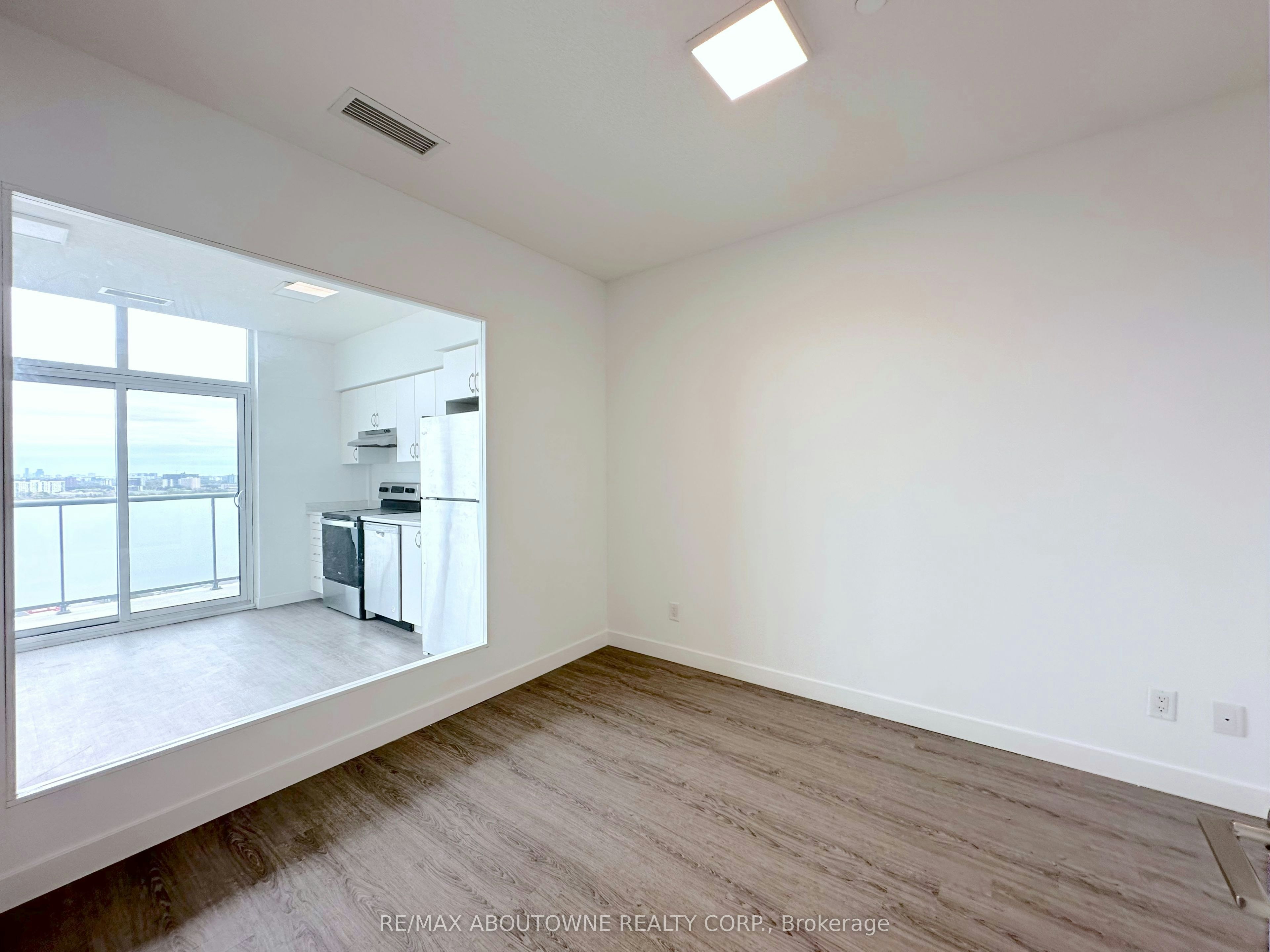 2602-5 Zappacosta Drive, Toronto, ON, M9M 0G9 - 10