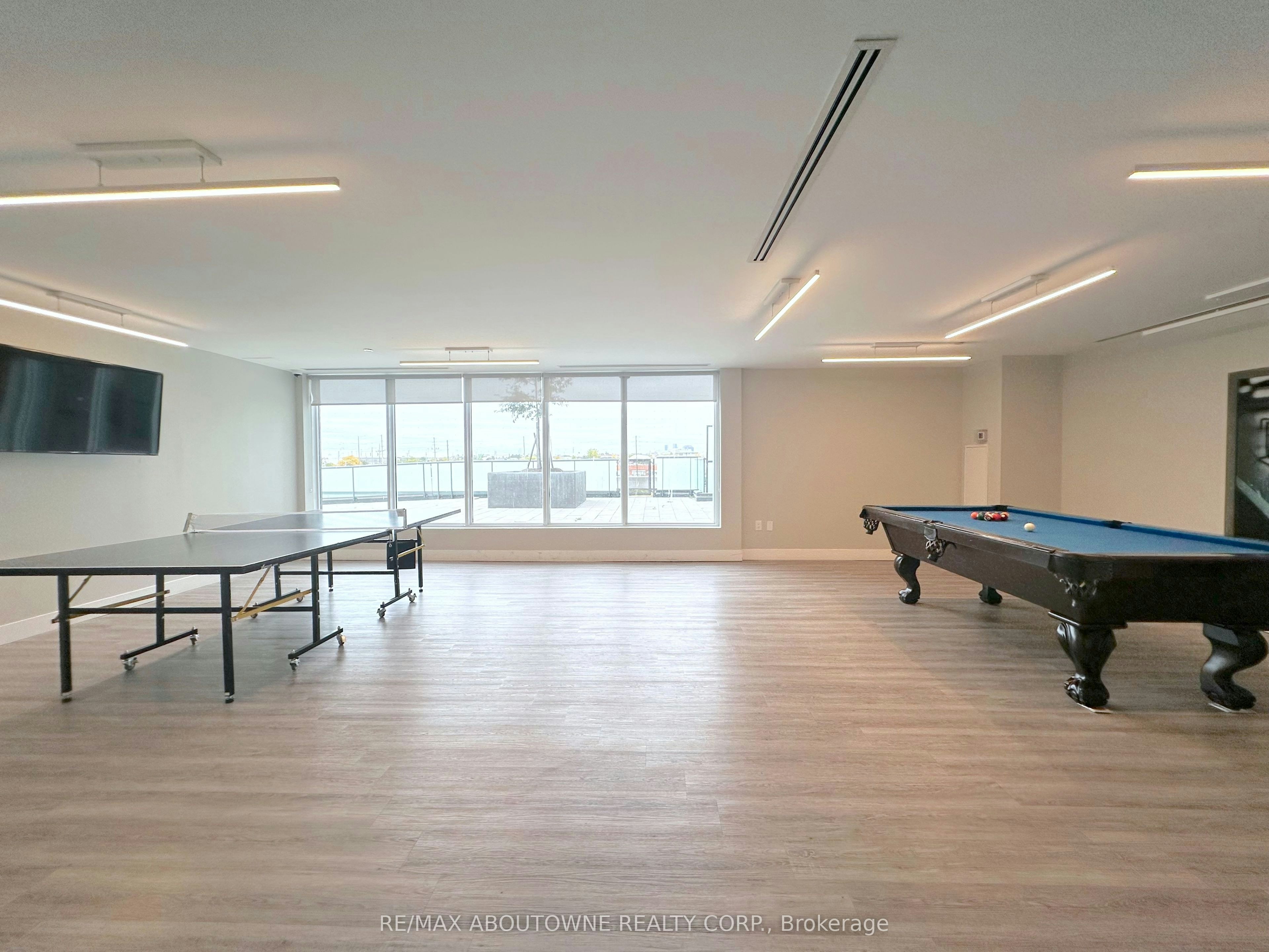1807-5 Zappacosta Drive, Toronto, ON, M9M 0G9 - 17