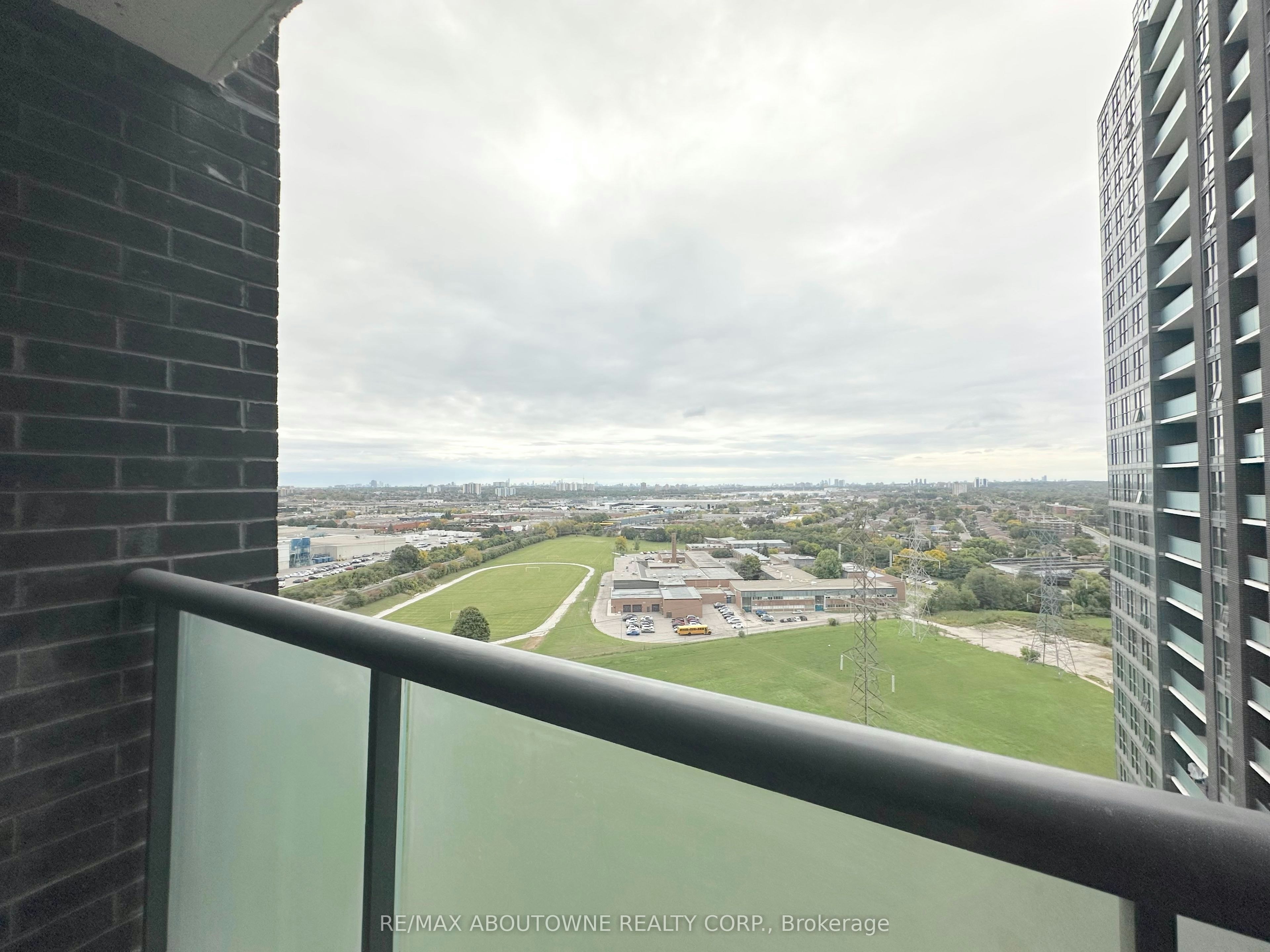 1807-5 Zappacosta Drive, Toronto, ON, M9M 0G9 - 12