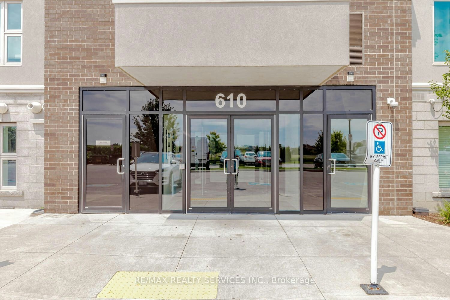 420-610 Farmstead Drive, Milton, ON, L9T 8X5 - 2