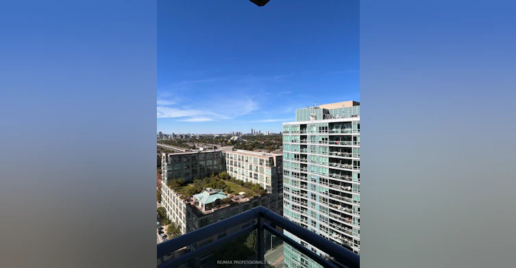 2033-165 Legion Road N, Toronto, ON, M8Y 0B3 - 5