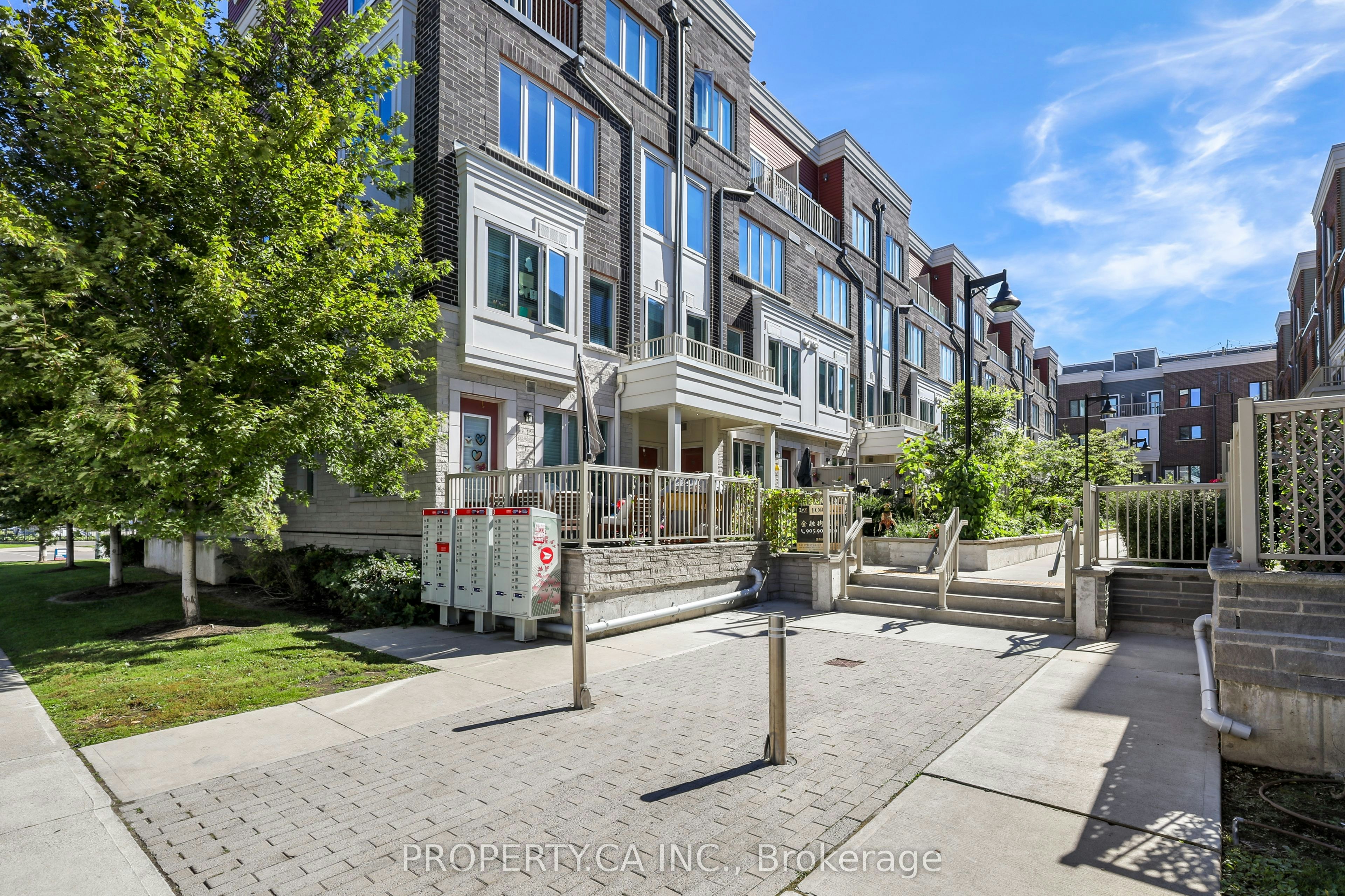 13-100 Long Branch Avenue, Toronto, ON, M8W 0A9