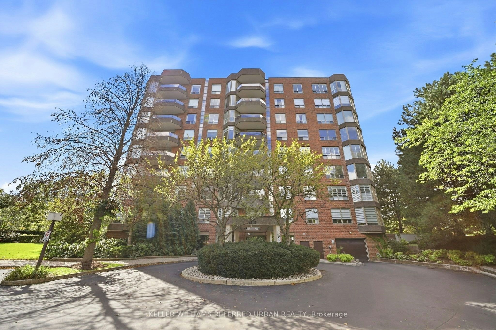 306-1901 Pilgrims Way, Oakville, ON, L6M 2W9