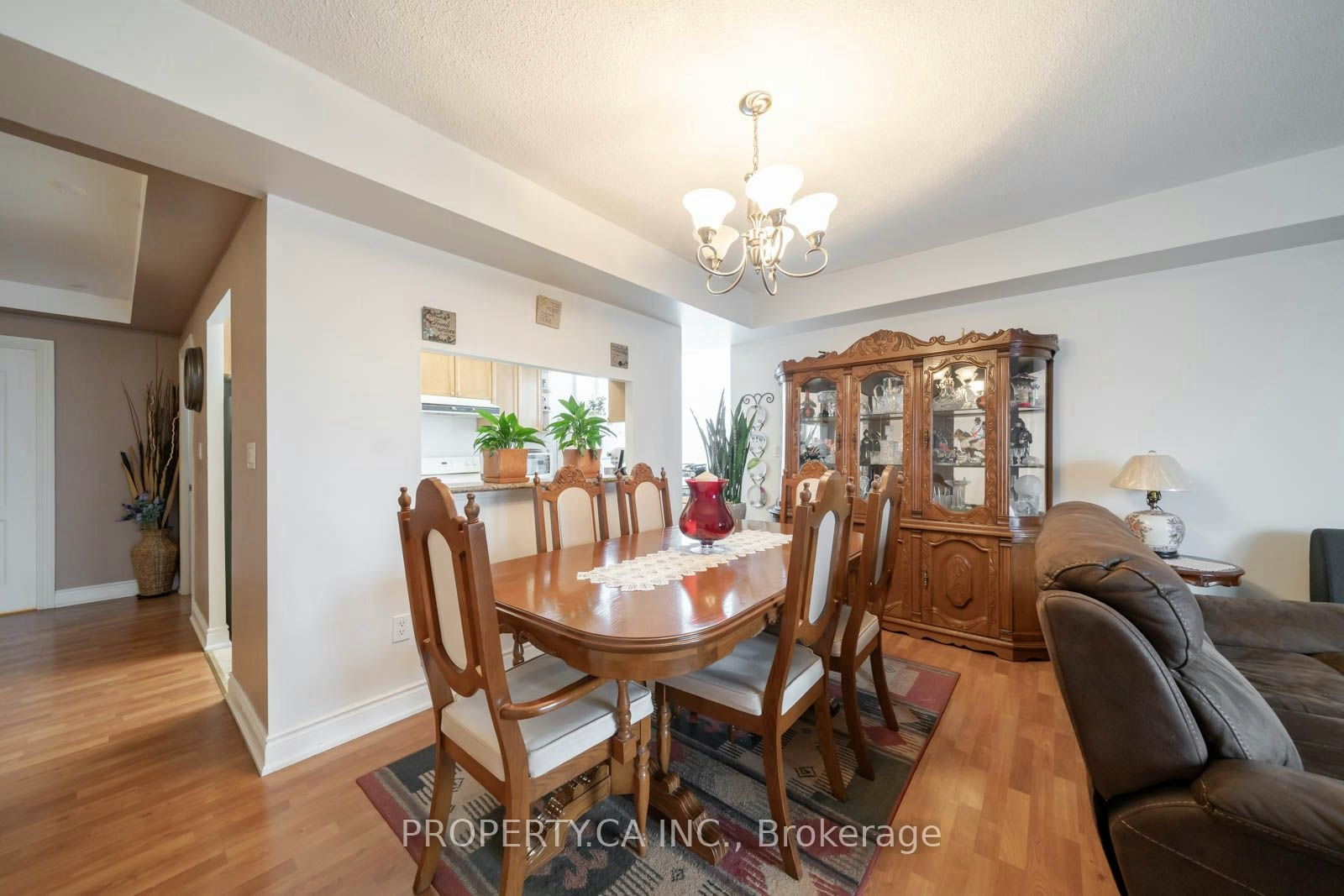 609-2088 Lawrence Avenue W, Toronto, ON, M9N 3Z9