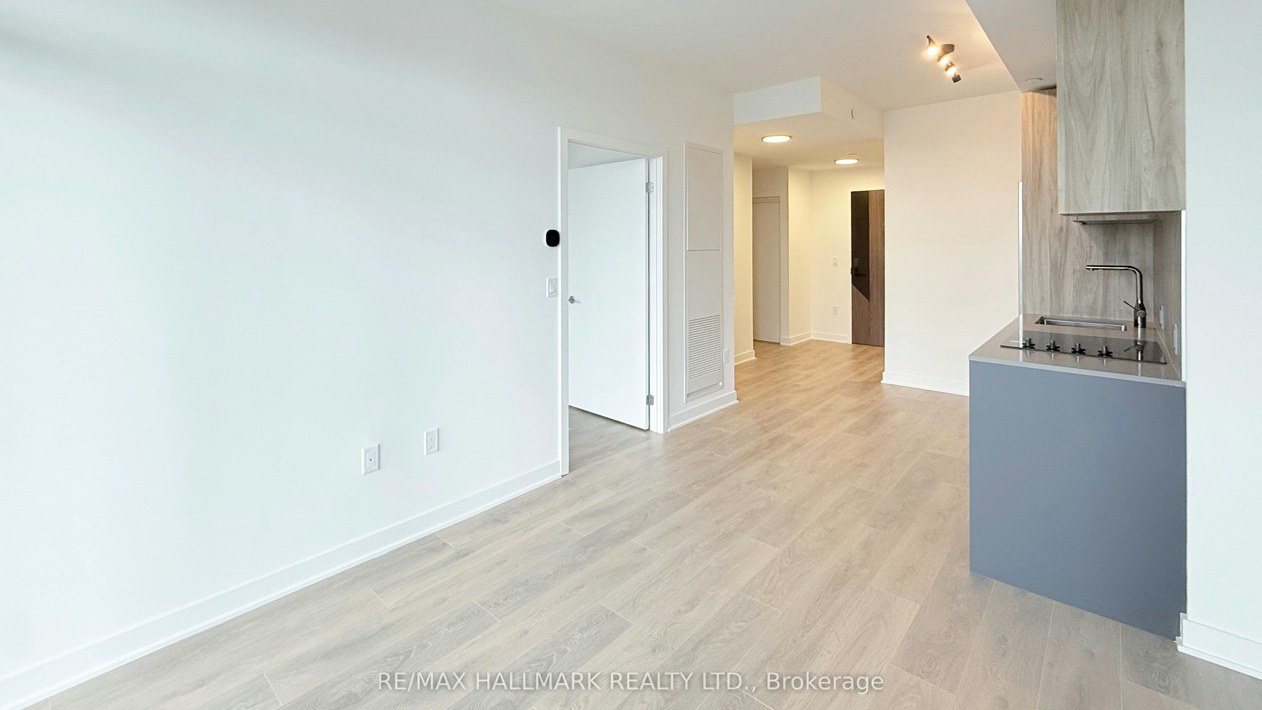 408-1037 The Queensway N/A, Toronto, ON, M8Z 6C7 - 7