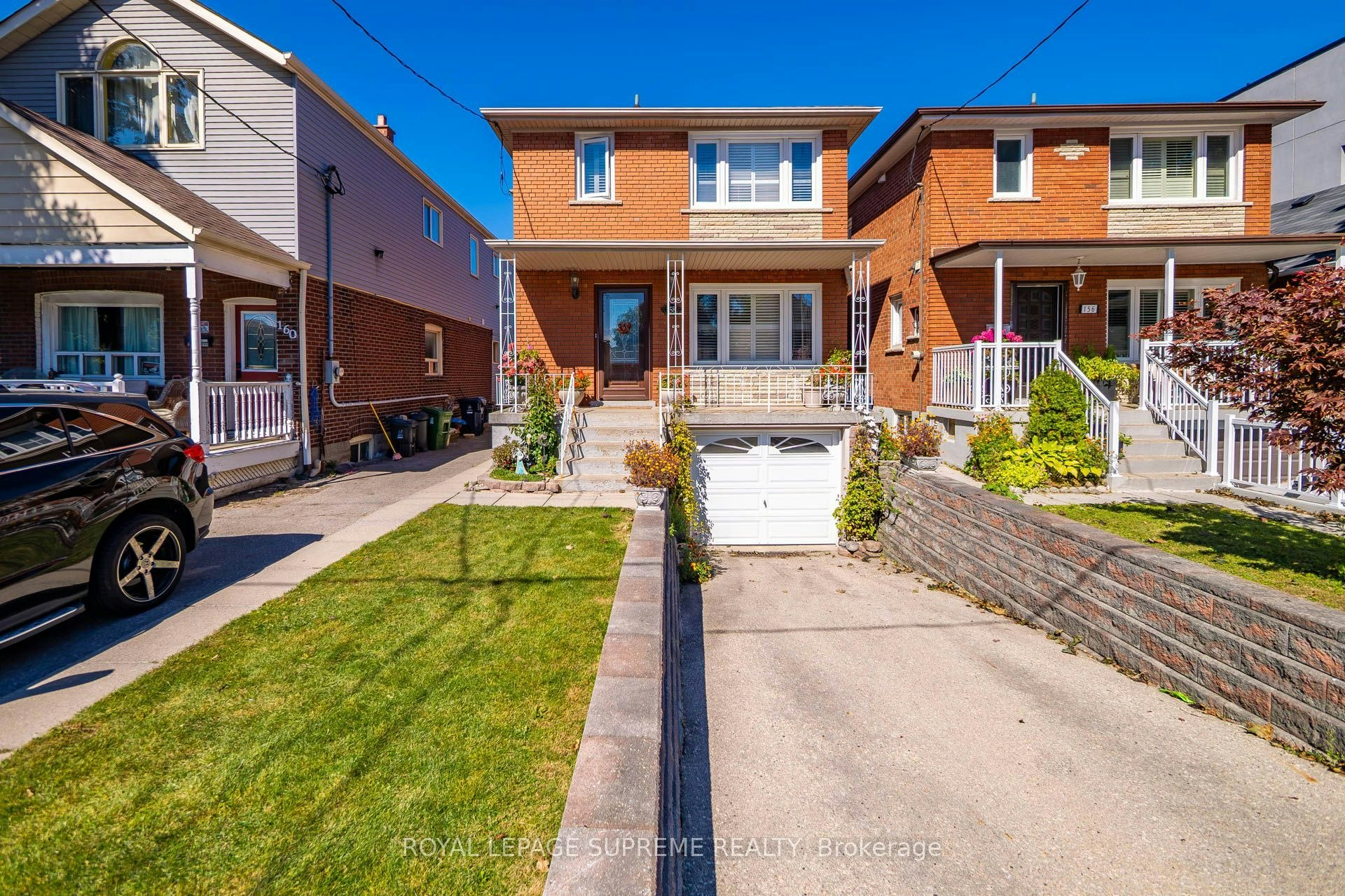 158 Aileen Avenue, Toronto, ON, M6M 1G2