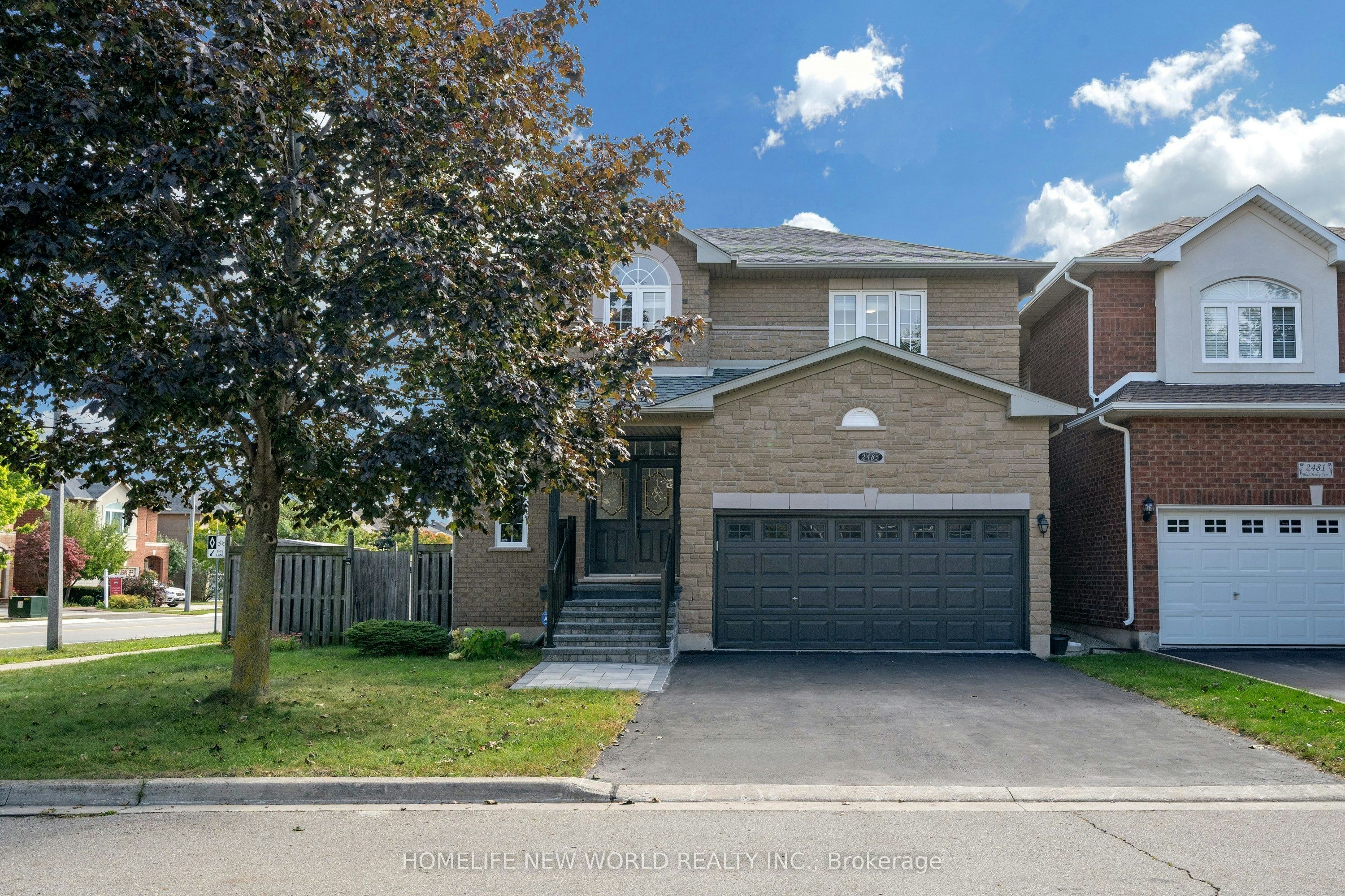 2485 Blue Holly Crescent, Oakville, ON, L6M 4V4