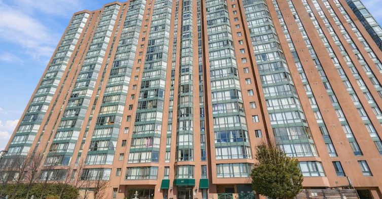 1802-145 Hillcrest Avenue, Mississauga, ON, L5B 3Z1 - 2