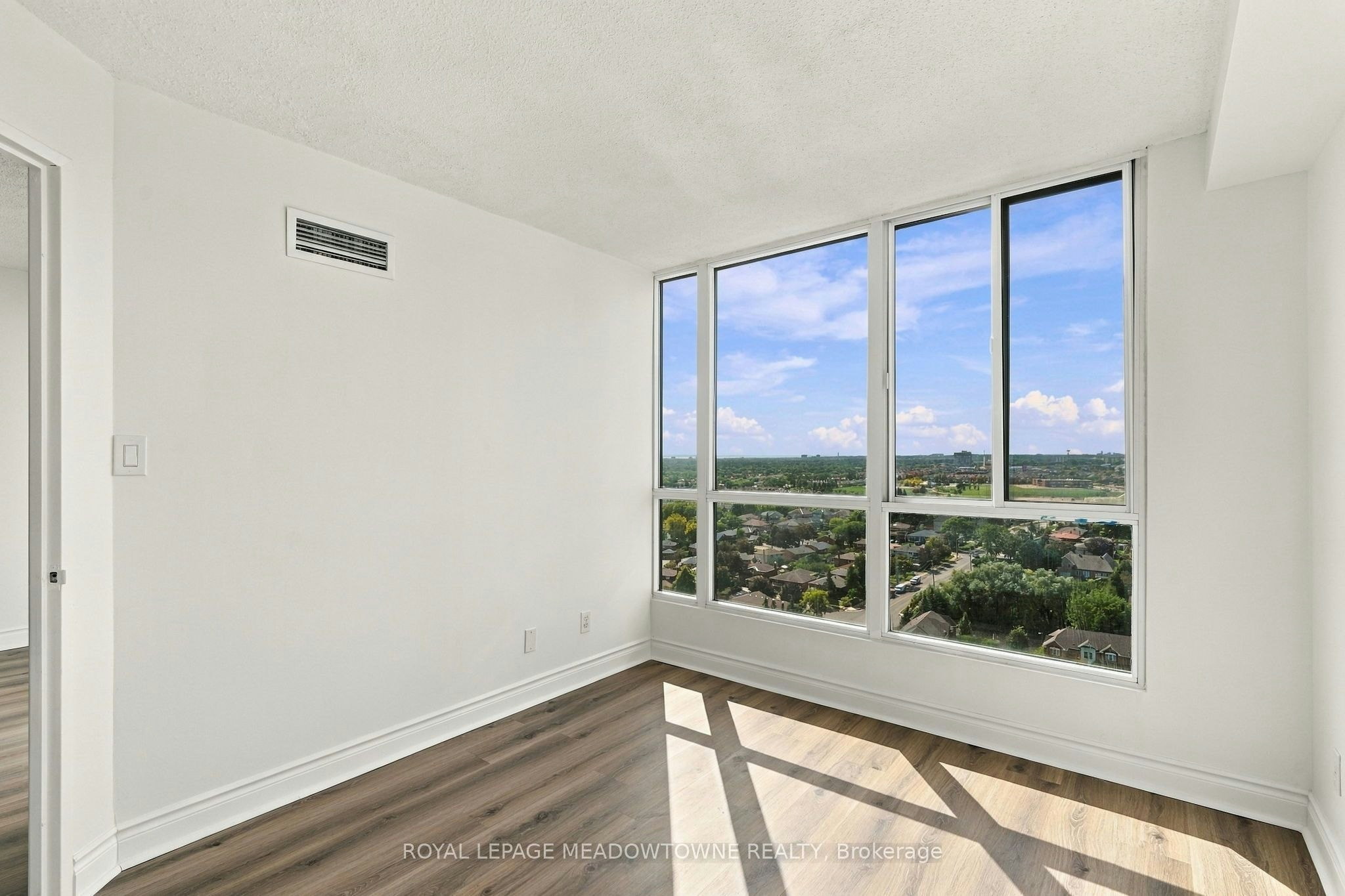 1802-145 Hillcrest Avenue, Mississauga, ON, L5B 3Z1 - 19