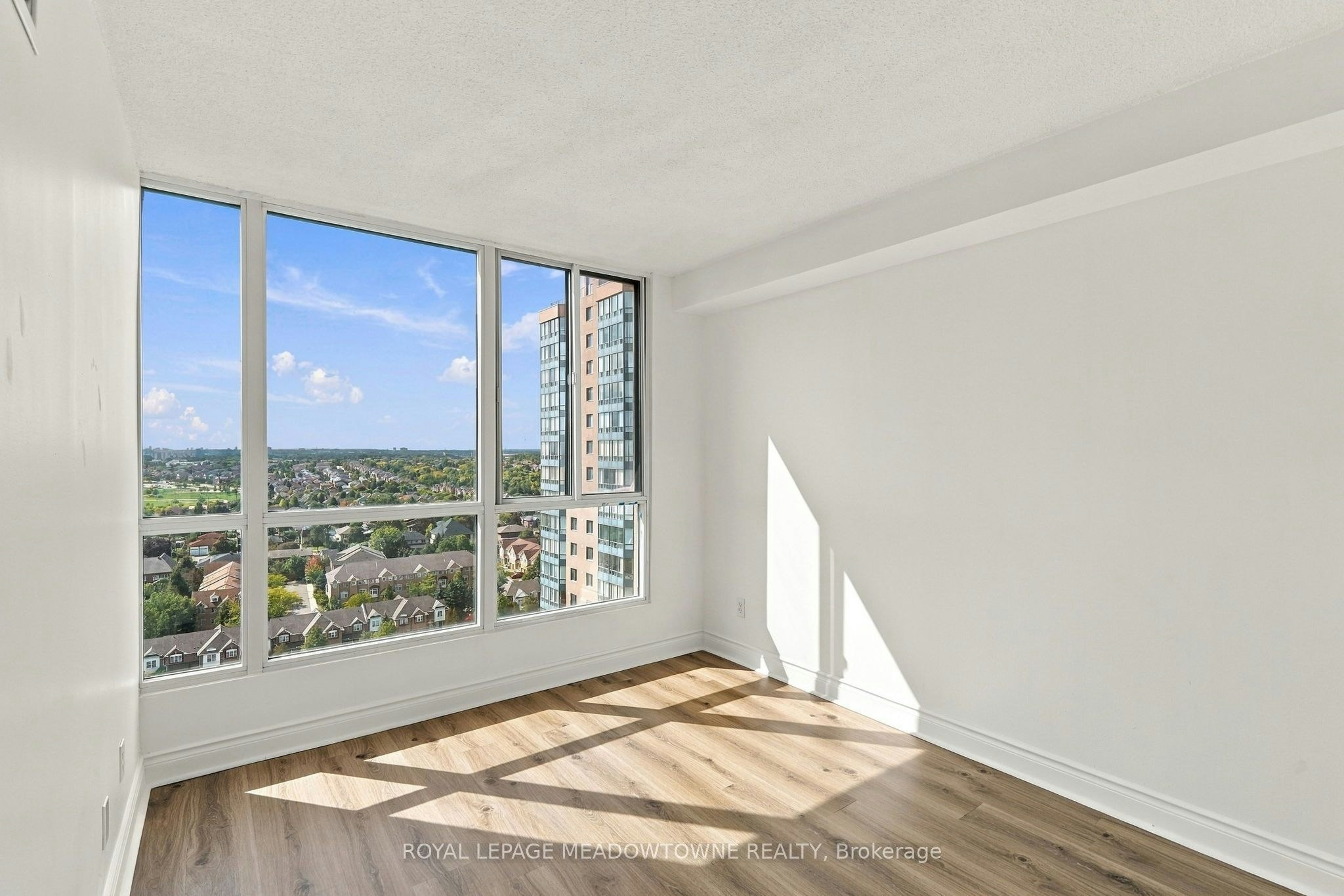 1802-145 Hillcrest Avenue, Mississauga, ON, L5B 3Z1 - 18