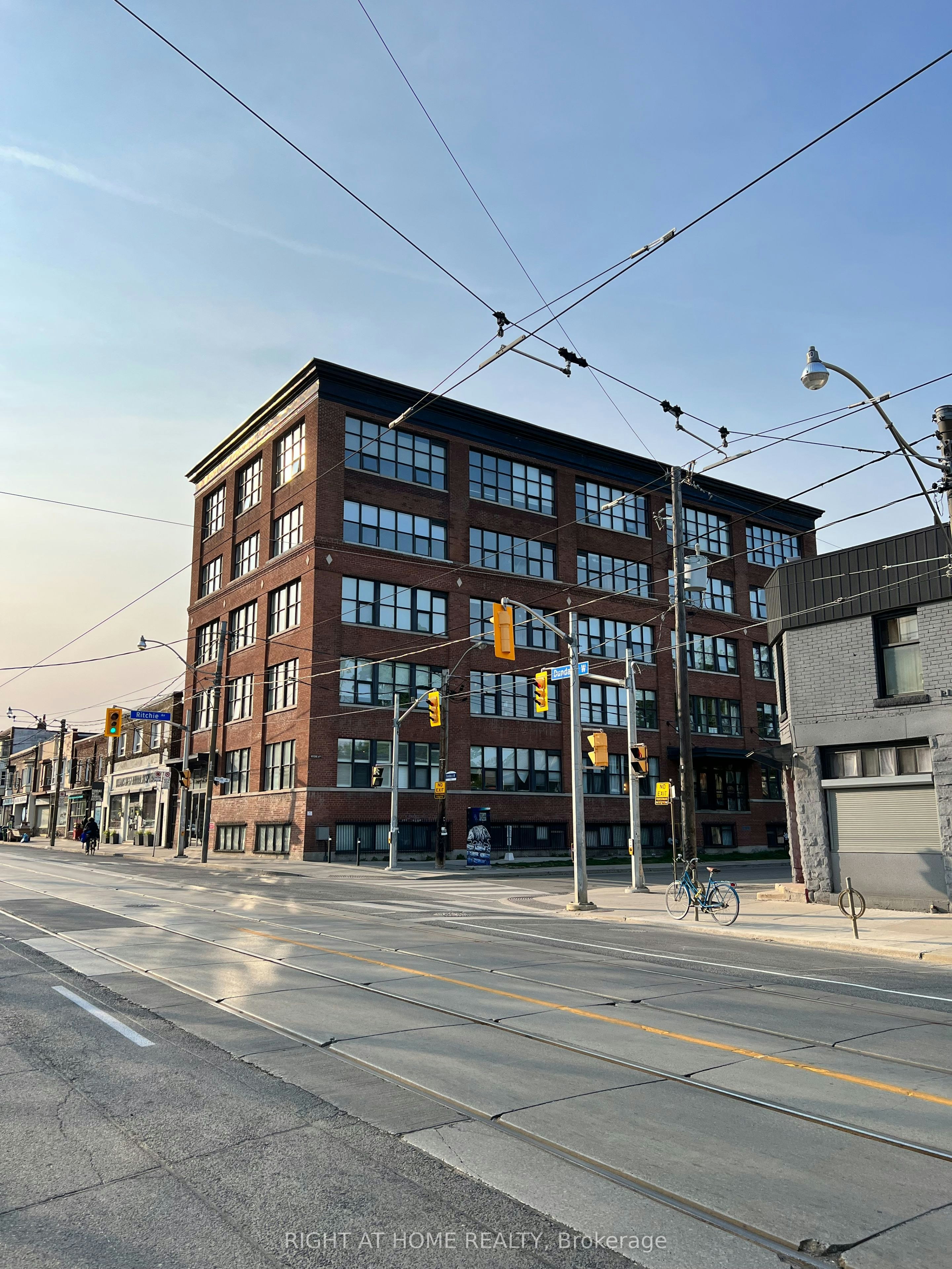 406-2154 Dundas Street W, Toronto, ON, M6R 1X3 - 41