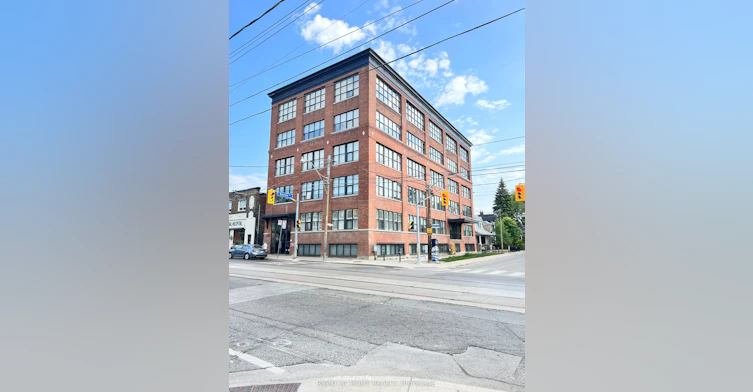 406-2154 Dundas Street W, Toronto, ON, M6R 1X3