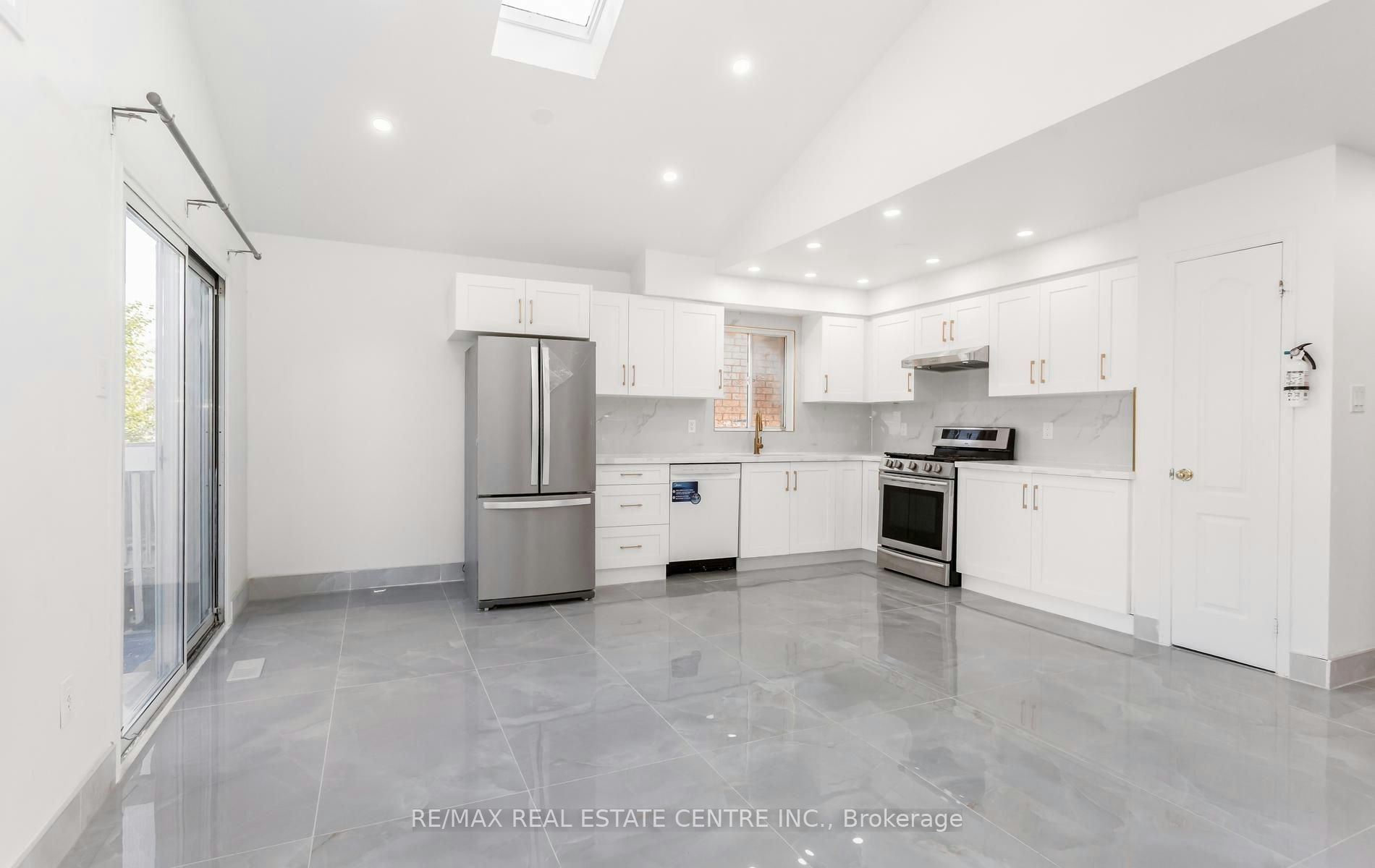 Upper-2874 Gardenview Crescent, Mississauga, ON, L5M 5T4 - 17