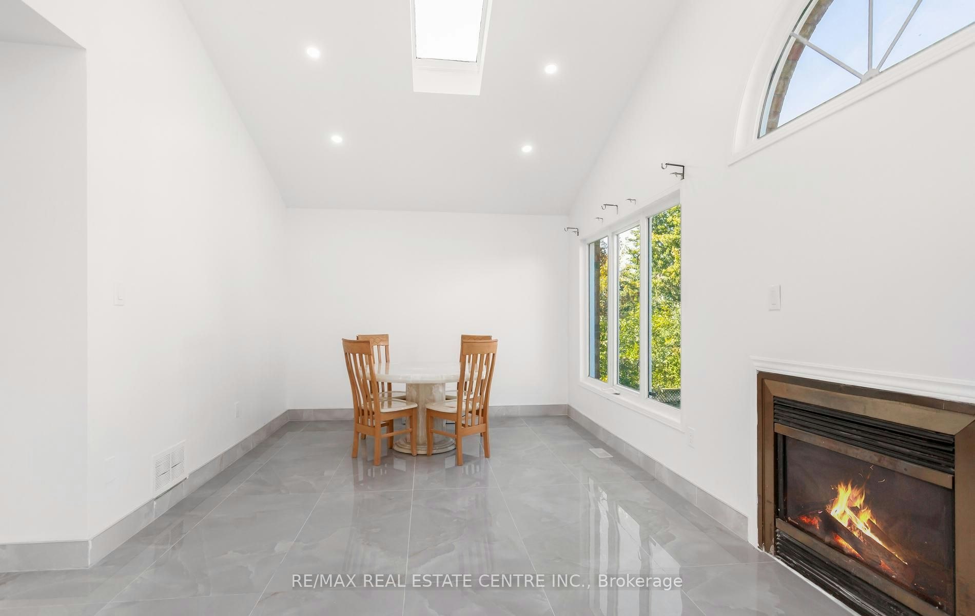 Upper-2874 Gardenview Crescent, Mississauga, ON, L5M 5T4 - 12