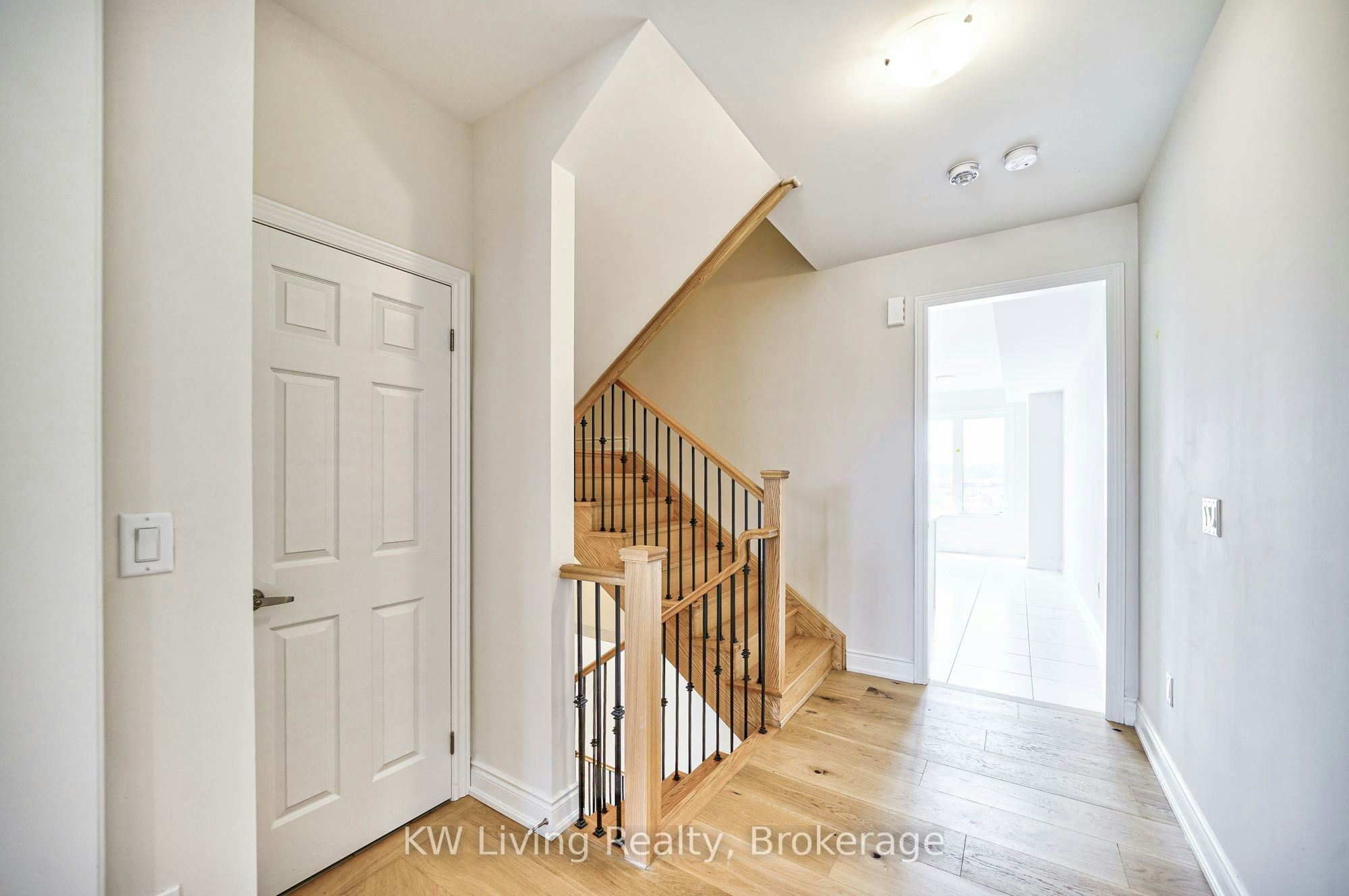 3301 Sixth Line, Oakville, ON, L6H 0Z6 - 5