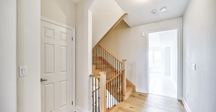 3301 Sixth Line, Oakville, ON, L6H 0Z6 - 5