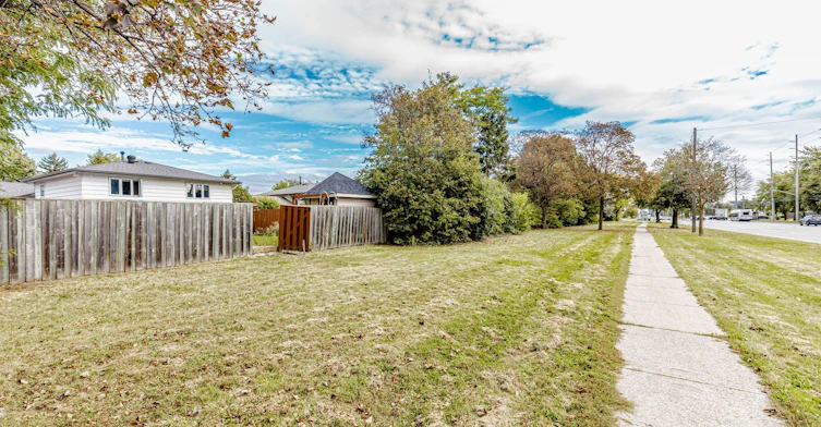 30 Grassmere Crescent, Brampton, ON, L6S 1C8 - 16