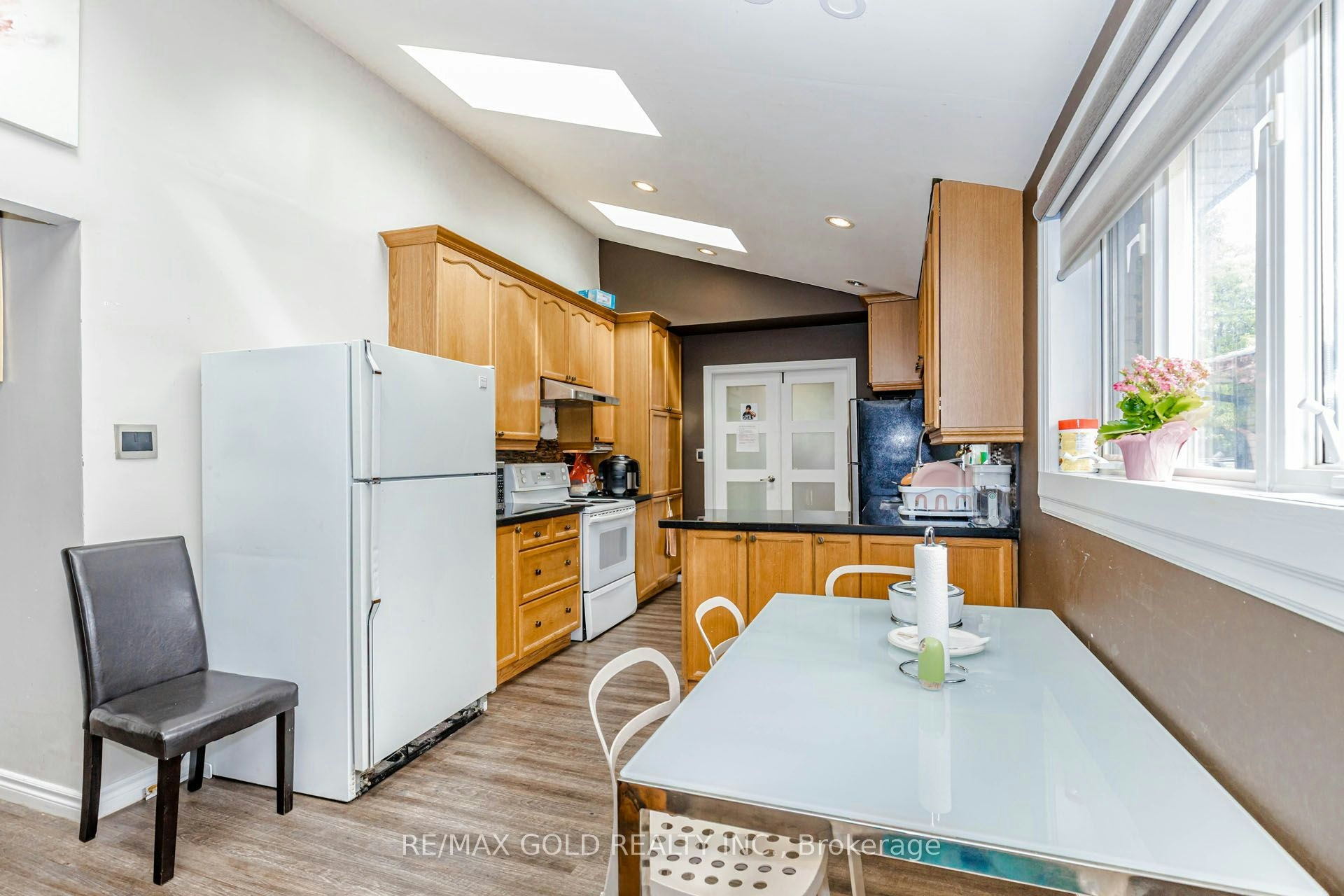 30 Grassmere Crescent, Brampton, ON, L6S 1C8 - 25