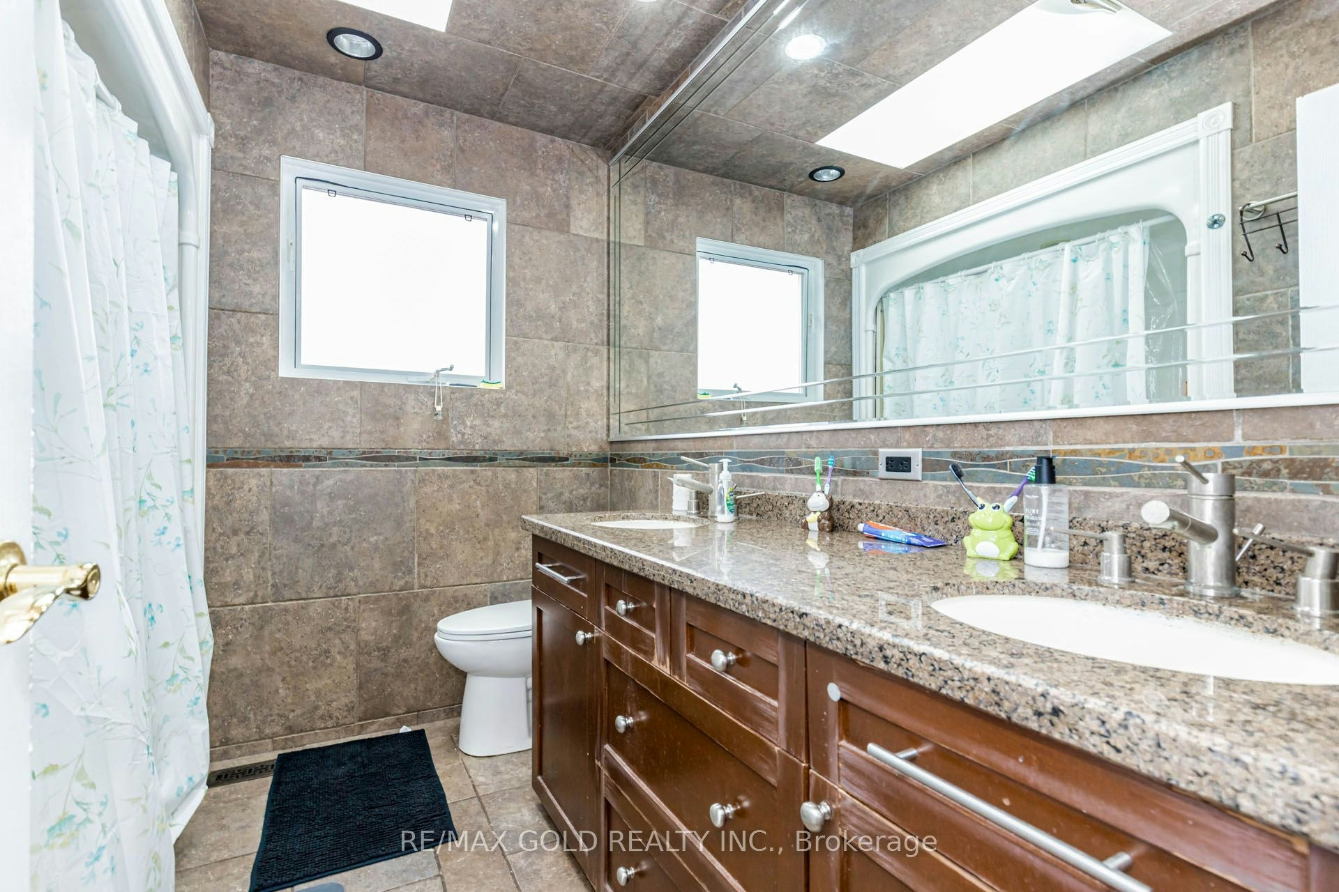 30 Grassmere Crescent, Brampton, ON, L6S 1C8 - 36