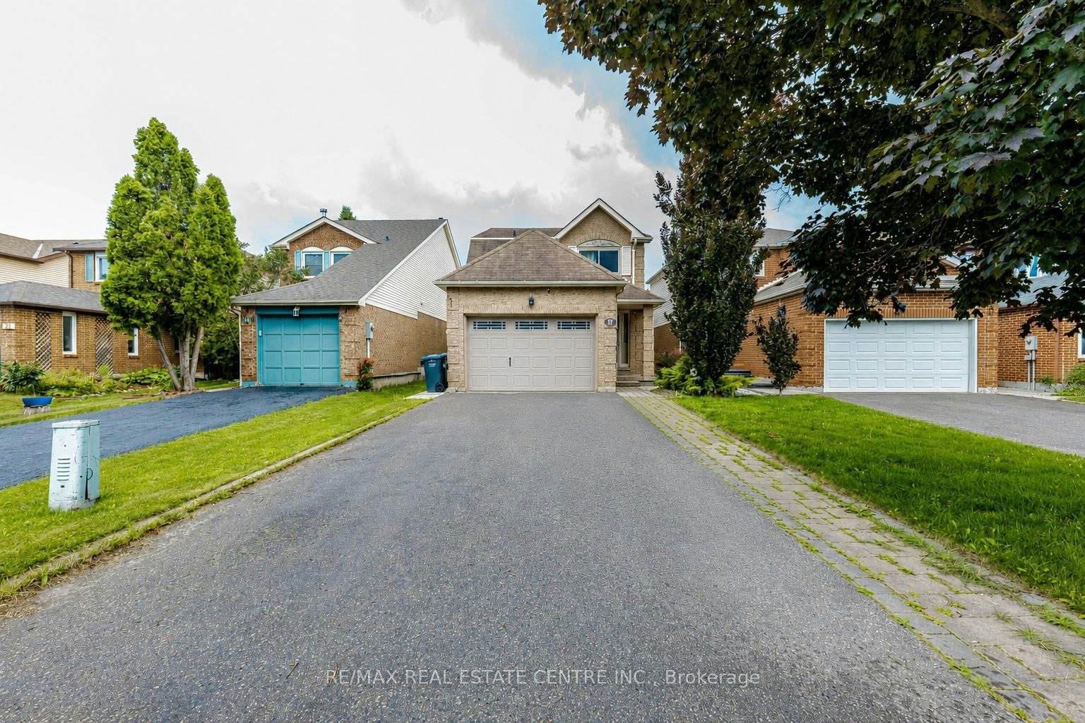 #2-17 Scotia Drive, Brampton, ON, L6Y 2W3